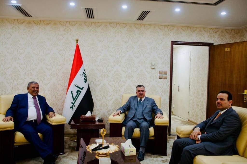 السفير البرزنجي يستقبل السفير المتقاعد عبدالله الجبوري