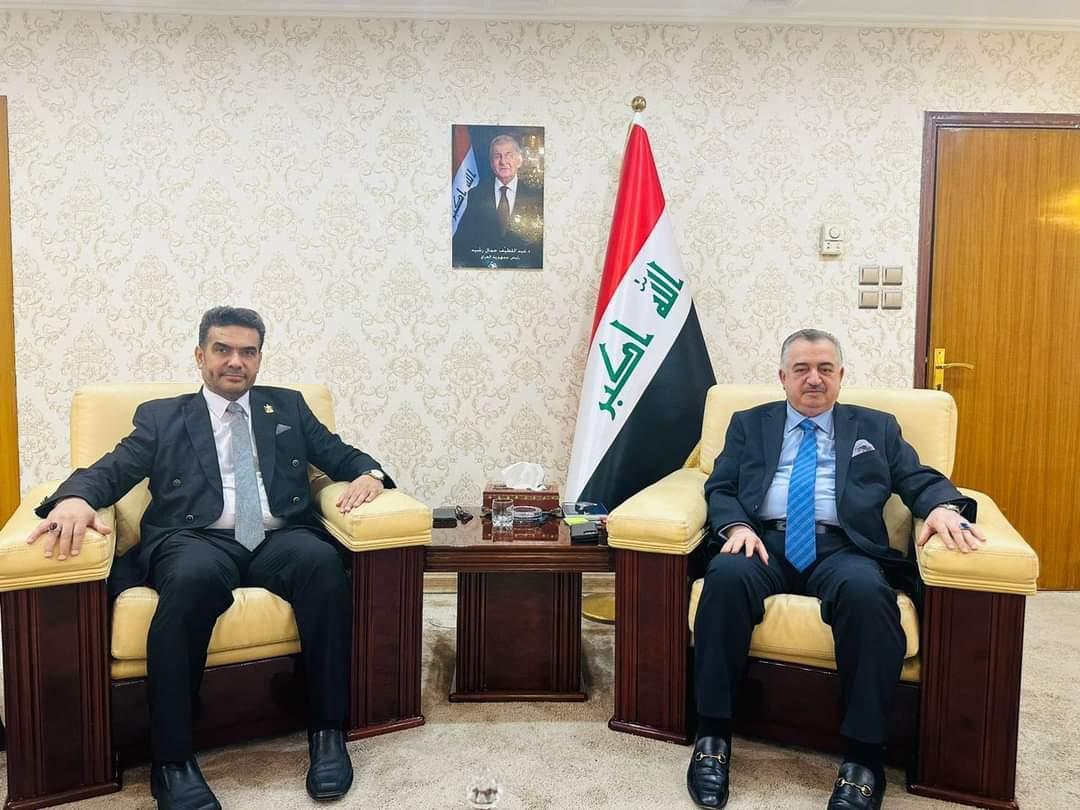 وكيل وزارة الخارجية عمر البرزنجي  يستقبل الممثل الدائم لجمهورية العراق لدى منظمة الأمم المتحدة للتربية والعلم والثقافة (اليونسكو