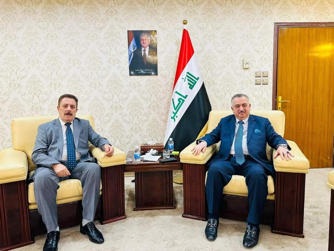 الوكيل البرزنجي يُثني على دبلومسييَن متميزيَن عملا بمعيتهِ