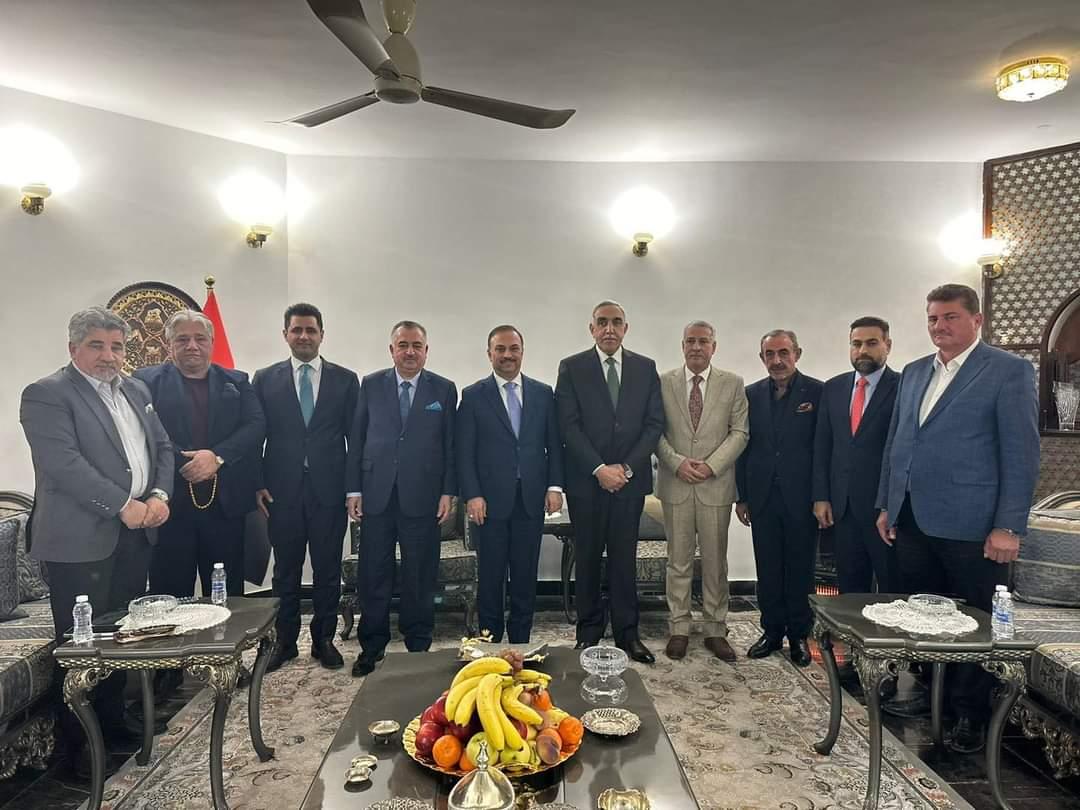 الوكيل البرزنجي وابن العم الشيخ محمود البرزنجي يلبيان  دعوةً كريمة من لدن السيد الوكيل الدليمي