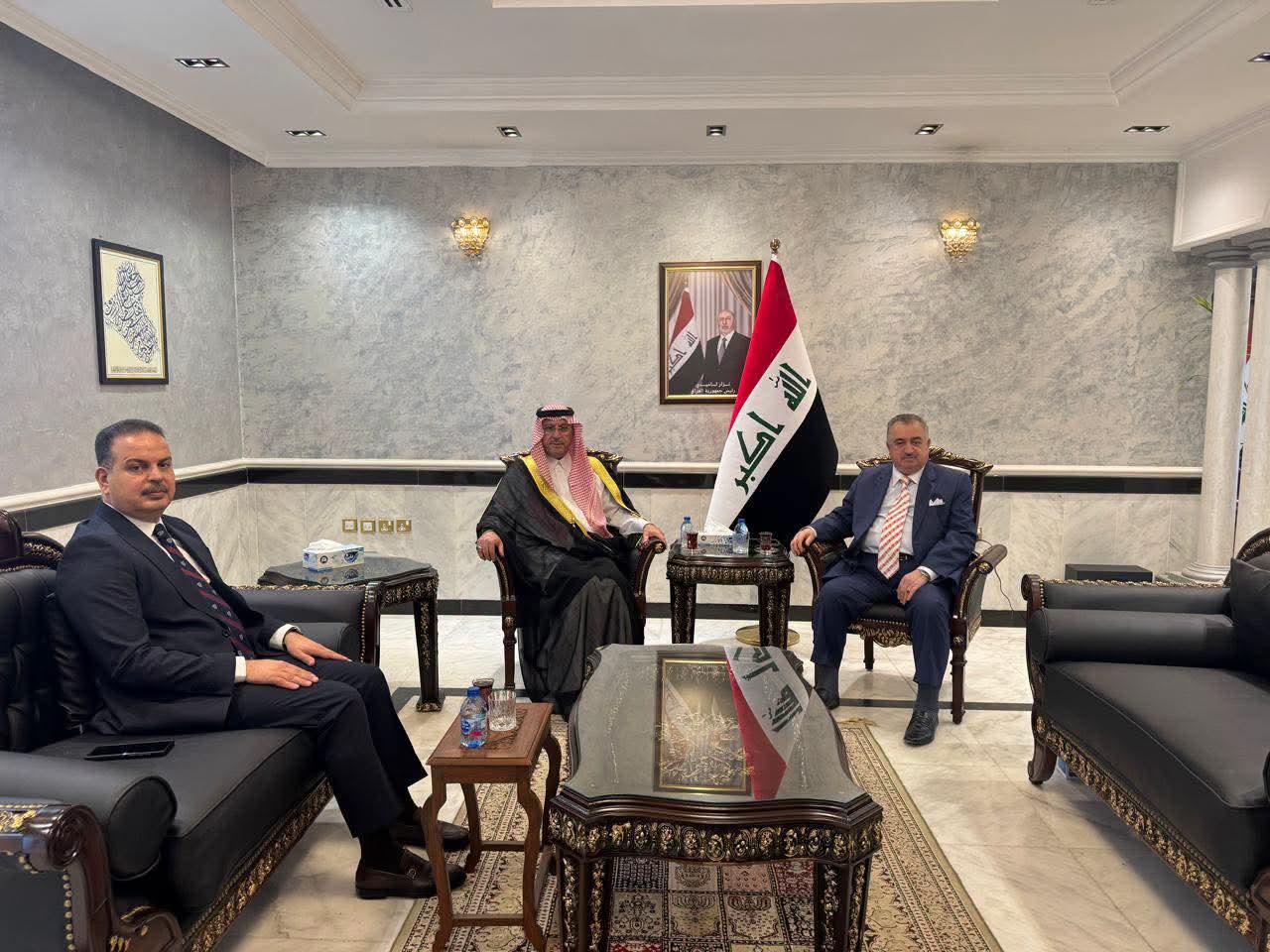 سفير جمهورية العراق لدى المملكة الأردنية الهاشمية يستقبل الشيخ زيدان الجابري