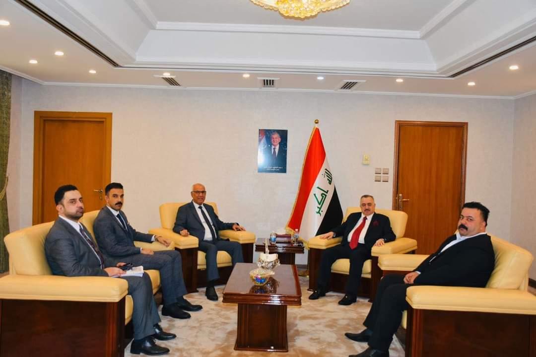 الوكيل البرزنجي يستقبل النائب (السابق) البروفيسور نديم الجابري