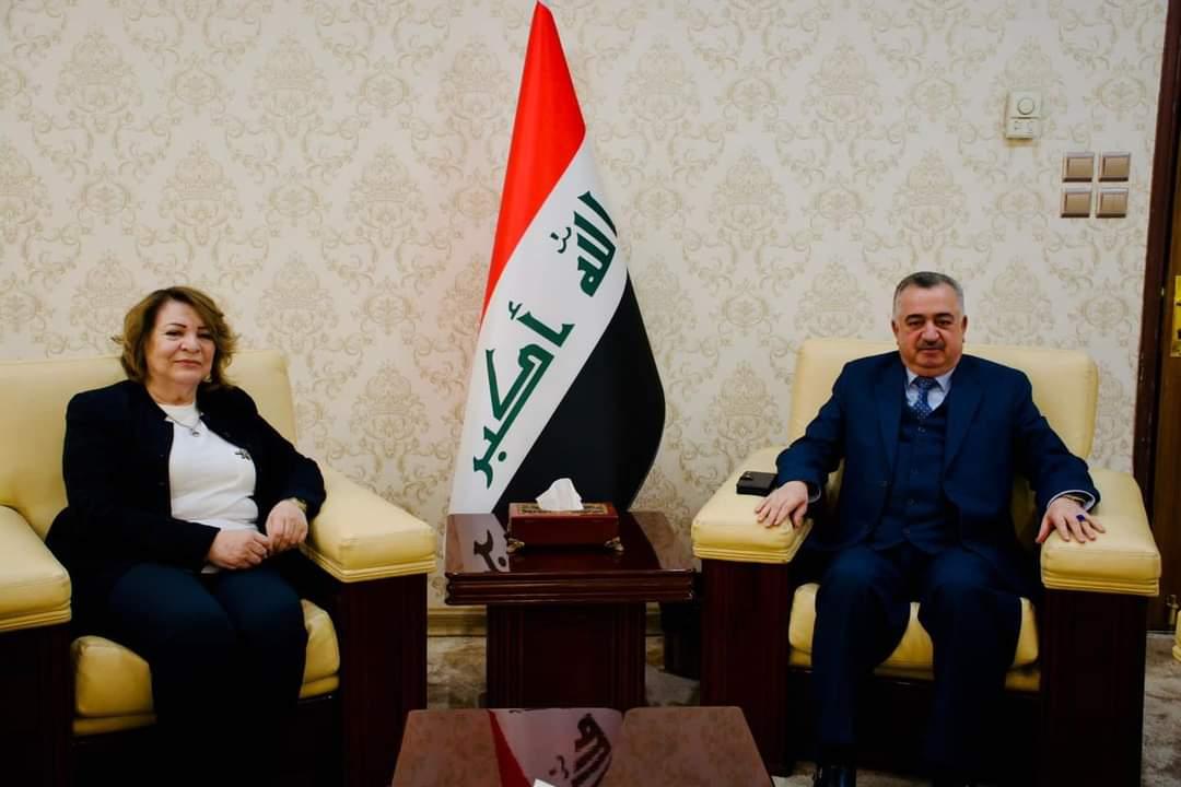 الوكيل البرزنجي يستقبل سفيرة جمهورية العراق لدى سويسرا سابقًا