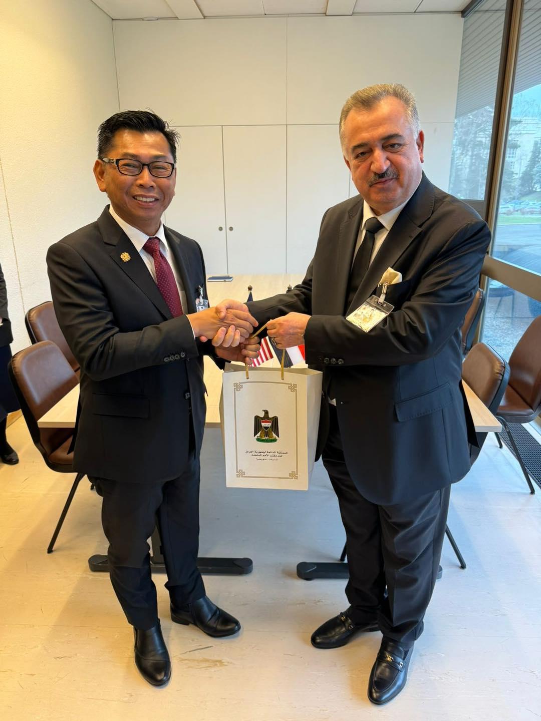 وكيل وزارة الخارجية للشؤون متعددة الأطراف والشؤون القانونية يلتقي نائب وزير الخارجية الماليزي 