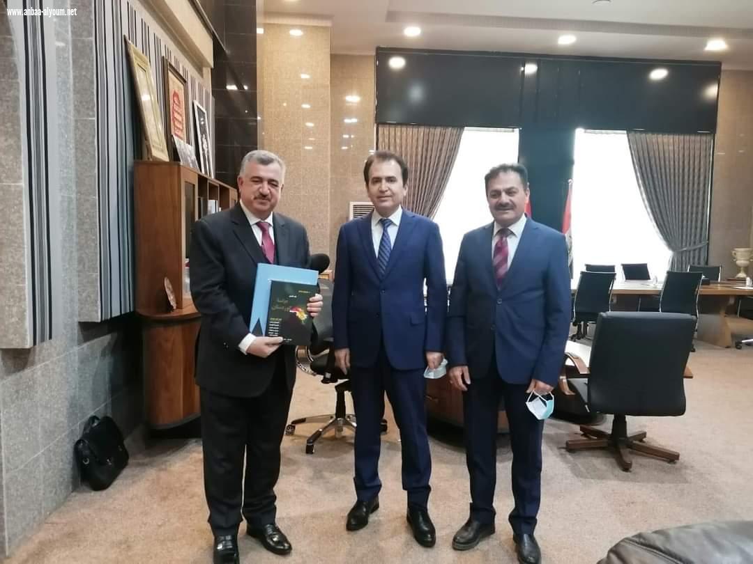 السفير عمر البرزنجي يزور معالي السيد وزير الأوقاف في اربيل
