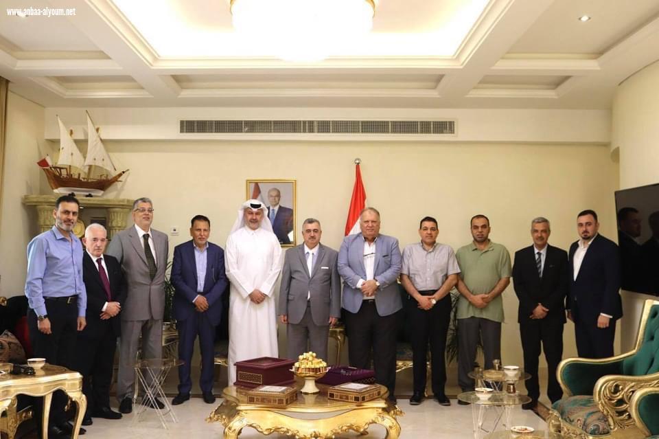 السفير عمر البرزنجي يستقبل سعادة الدكتور عبدالله الانصاري رئيس الإدارة الطبية بمؤسسة حمد الطبية وعددا من الاطباء العراقيين الأخصائيين.