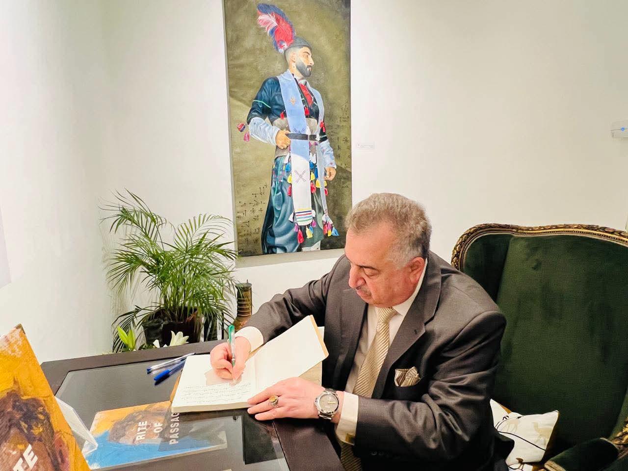  سفير جمهورية العراق يرعى معرض «طقس العبور» للفنان العراقي يوسف أمير في العاصمة عمّان