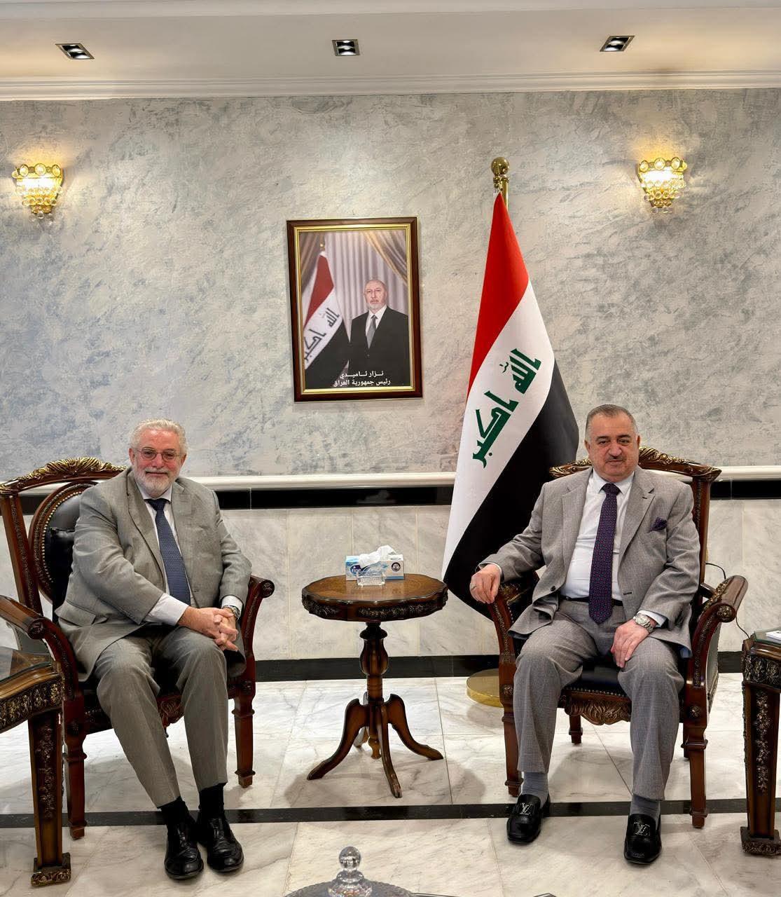 سفير جمهورية العراق لدى المملكة الأردنية الهاشمية يستقبل السفير الإسباني المعتمد لدى الأردن