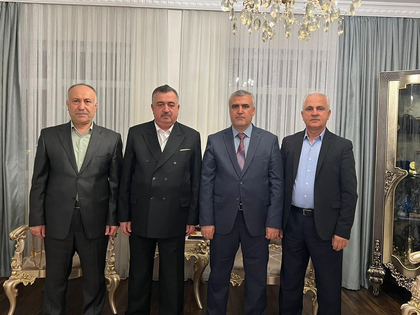 وكيل وزارة الخارجية عمر البرزنجي يستقبل عددا من الشخصيات  في منزله في السليمانية