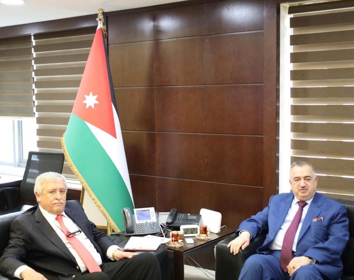 سفير جمهورية العراق لدى المملكة الأردنية الهاشمية يلتقي وزير النقل الأردني