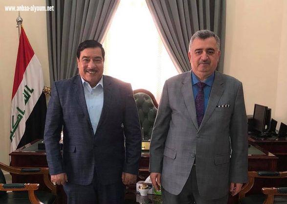 السفير عمر البرزنجي يلتقي مع الكابتن العراقي مجبل فرطوس