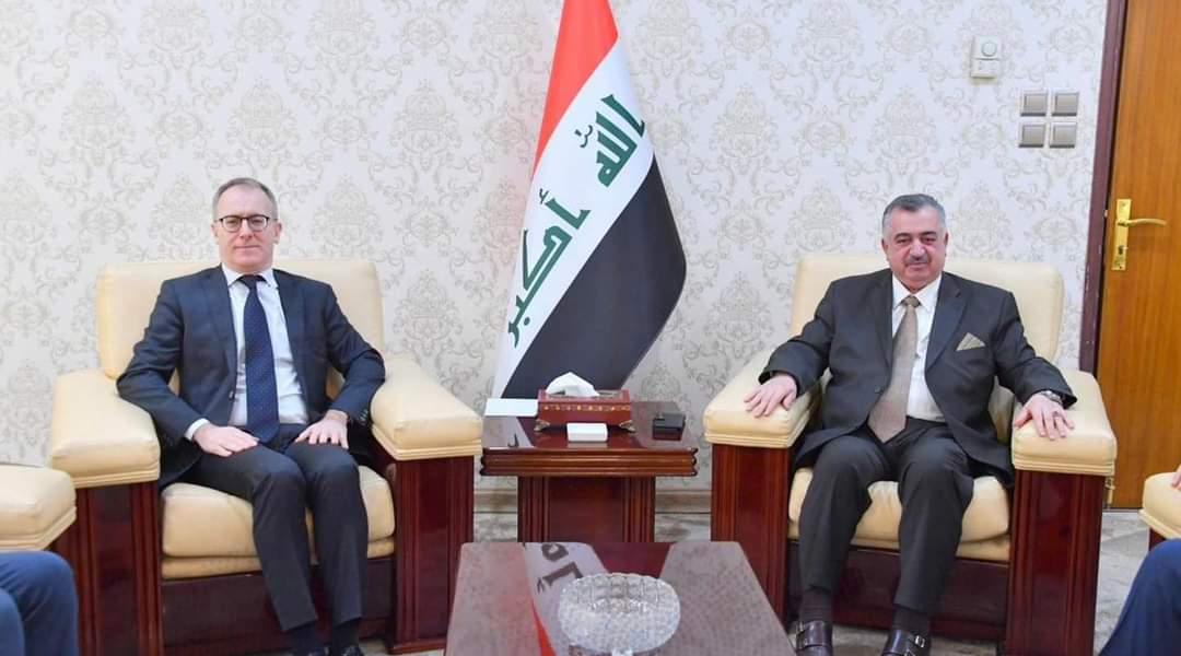 وكيل وزارة الخارجيَّة للشُؤُون مُتعددة الأطراف والشُؤُون القانونيَّة يستقبل السفير الإيطالي لدى العراق