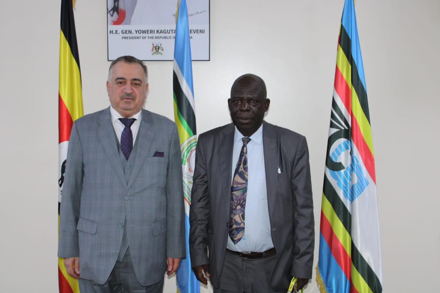 وكيل الوزارة للشؤون القانونية والمتعددة الأطراف يصل إلى العاصمة الأوغندية كمبالا  للمشاركة في الدورة ال19 لمؤتمر دول عدم الانحياز والدورة الثالثة لقمة دول الجنوب