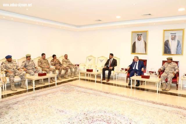 السفير عمر البرزنجي يزور كلية جوعان بن جاسم للقيادة والاركان المشتركة