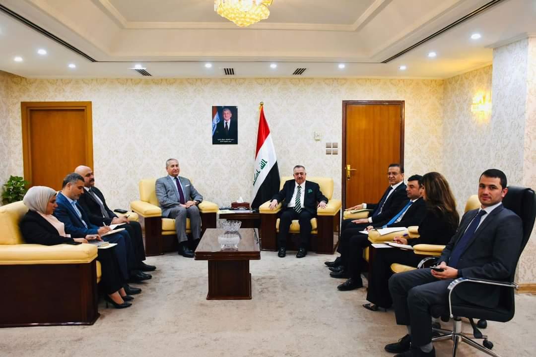 وكيل وزارة الخارجية للشؤون متعددة الأطراف والشؤون القانونية يستقبل الوكيل الفني لوزارة البيئة