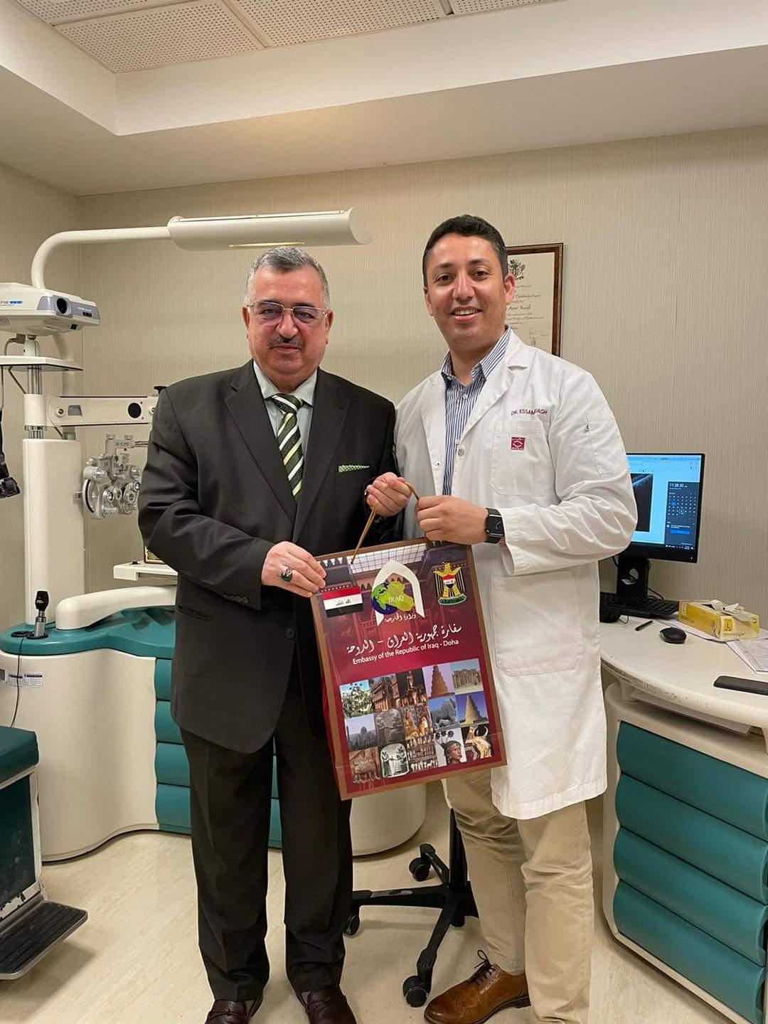 البرزنجي يقدم الشكر والامتنان الى الدكتور عصام عامر رواق استشاري طب وجراحة العيون.   .