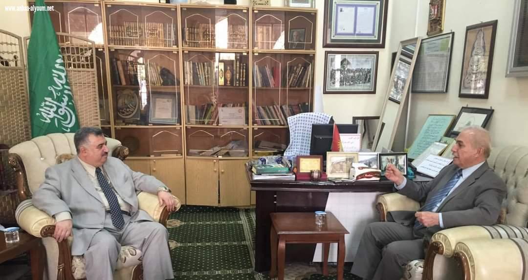 السفير عمر البرزنجي يقدم أحر التعازي الى عائلة   المحامي الشيخ سالار الحفيد رحمه الله تعالى