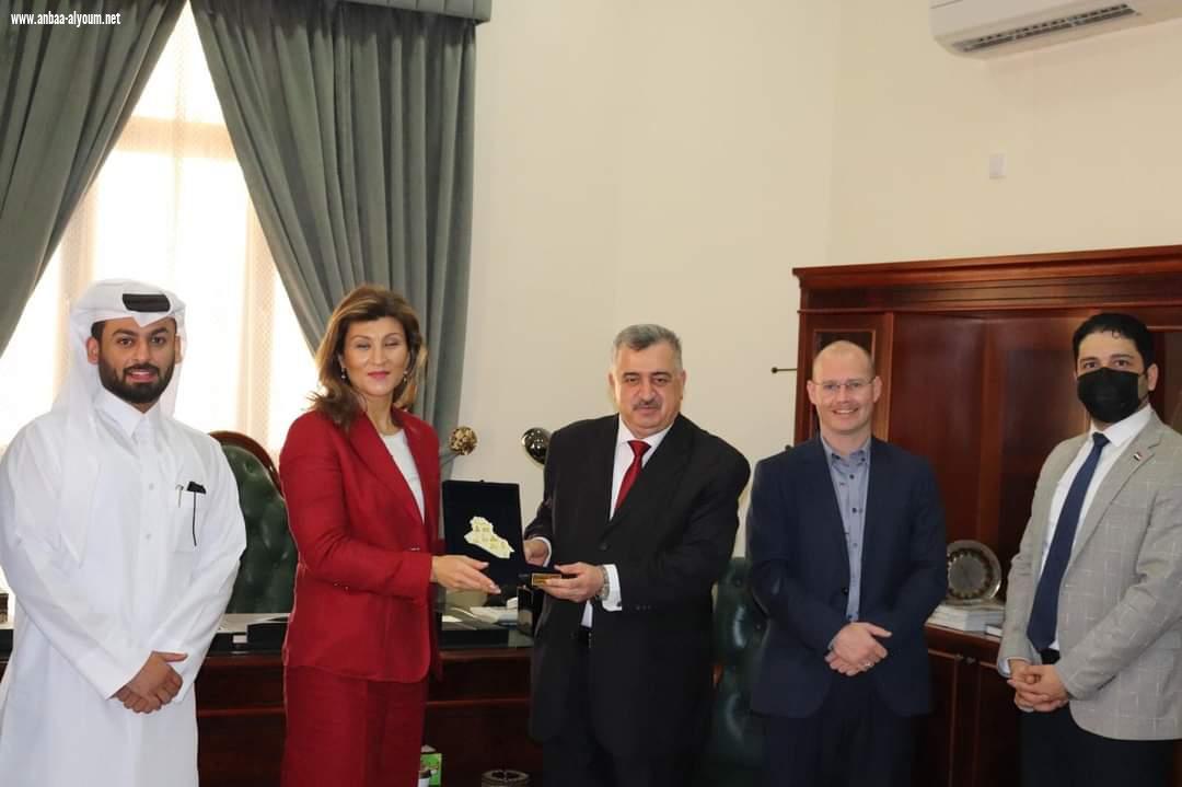 السفير عمر البزنجي يلتقي مع مدير  مكتب الامم المتحدة لمكافحة الارهاب في الدوحة