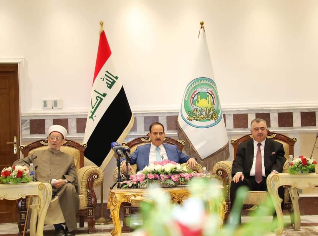  وكيلا وزارة الخارجية يحضران توقيع إتفاقية تعاون مشترك بين ديوان الوقف السني ومجمع الفقه الإسلامي الدولي المنبثق عن منظمة التعاون الإسلامي