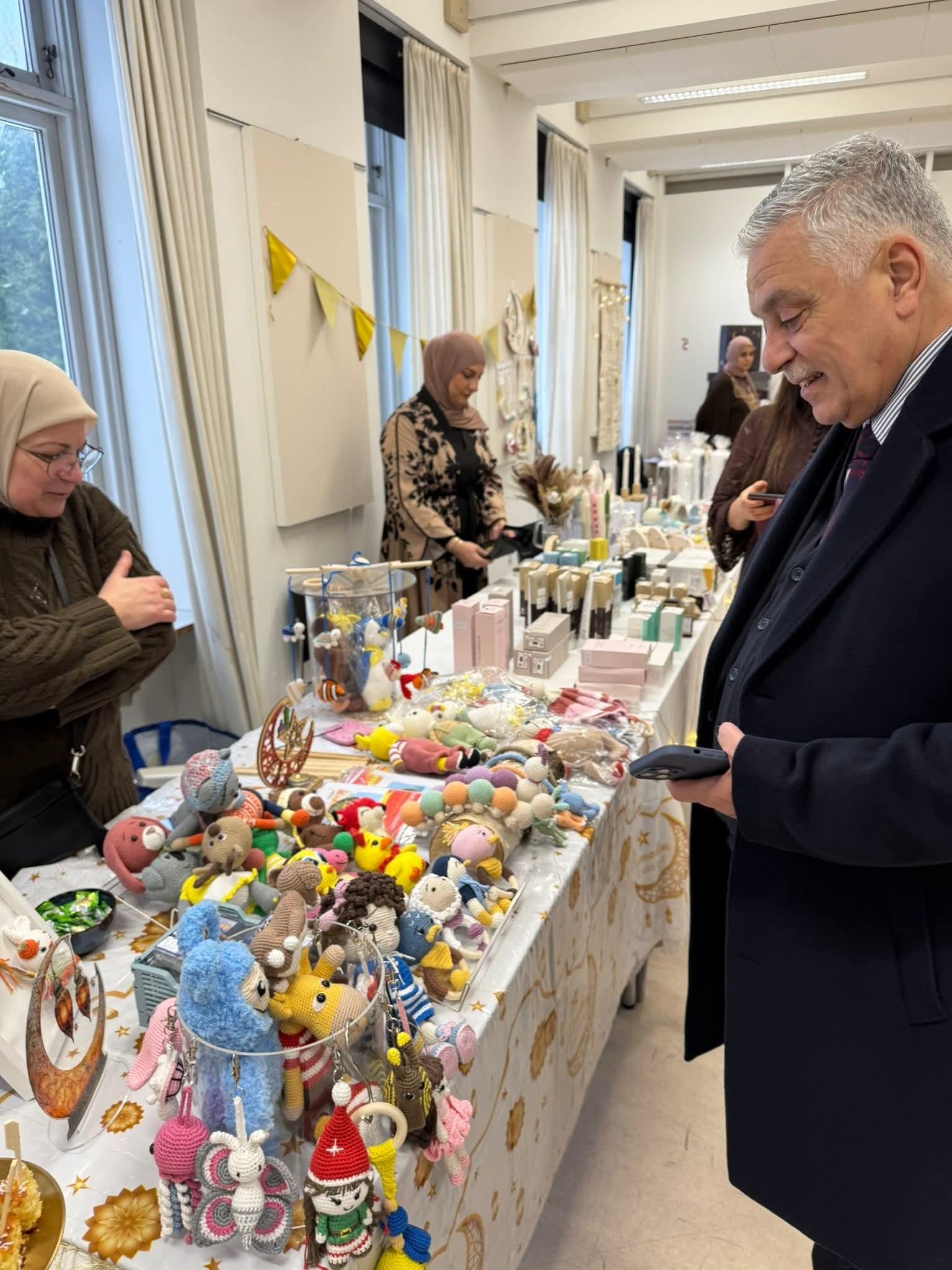 رئيس بعثة جمهورية العراق لدى الدنمارك يحضر سوق رمضان السنوي الخامس