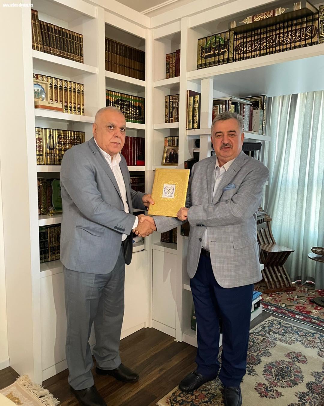 السفير البرزنجي يستقبل في دار سكنه في السليمانية السيد رئيس المنظمة العالمية لحقوق الانسان