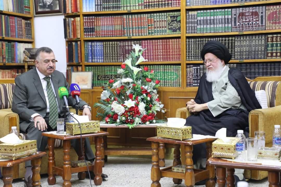 سماحة المرجع الديني آية الله العظمى الفقيه السيد حسين إسماعيل الصدر يستقبل وكيل وزارة الخارجية عمر البرزنجي