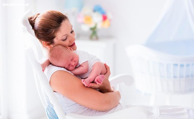 دراسة جديدة : العناق أفضل من الدواء بالنسبة للأطفال