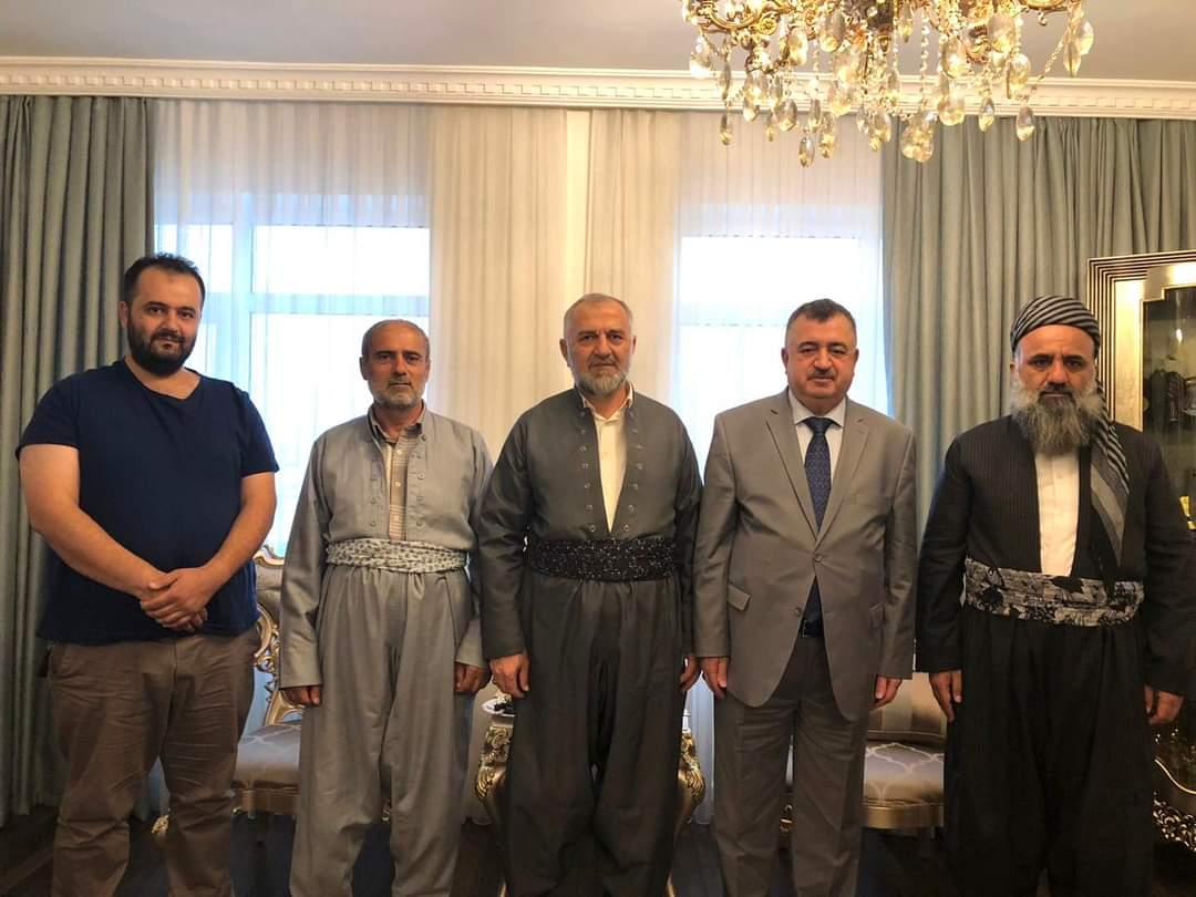وكيل وزارة الخارجية عمر البرزنجي يستقبل وفدا من المكتب السياسي للحركة الاسلامية في كوردستان العراق في منزله في مدينة السليمانية