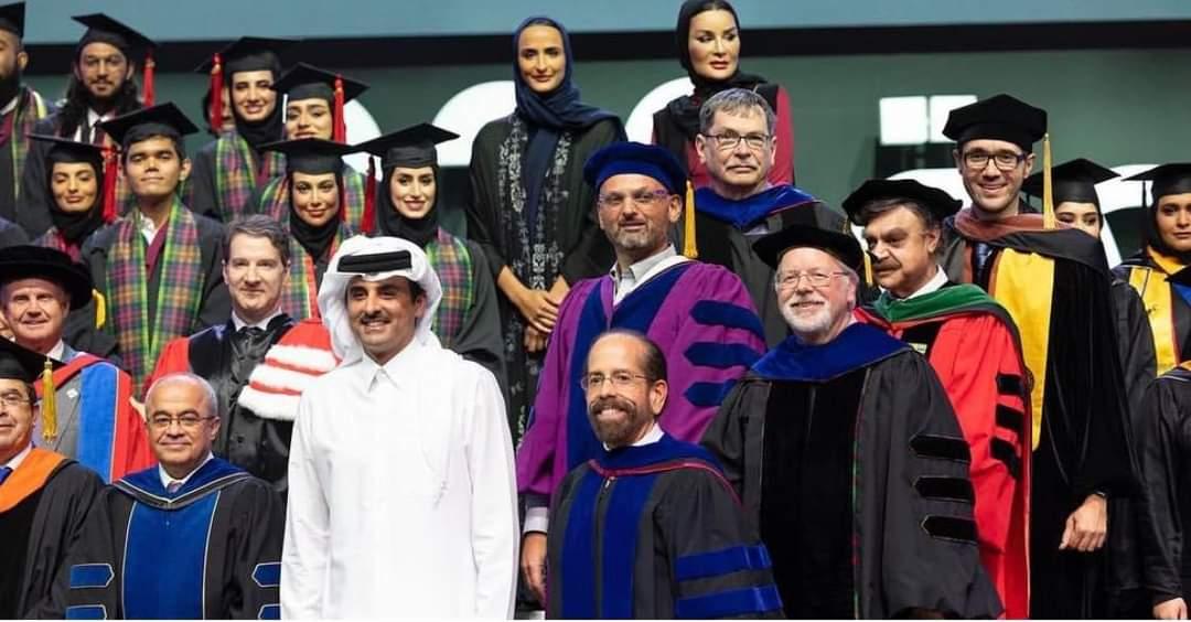 السفير البرزنجي يشارك في حفل تكريم  دفعه ٢٠٢٢ من خريجي مؤسسه قطر  للعلوم 