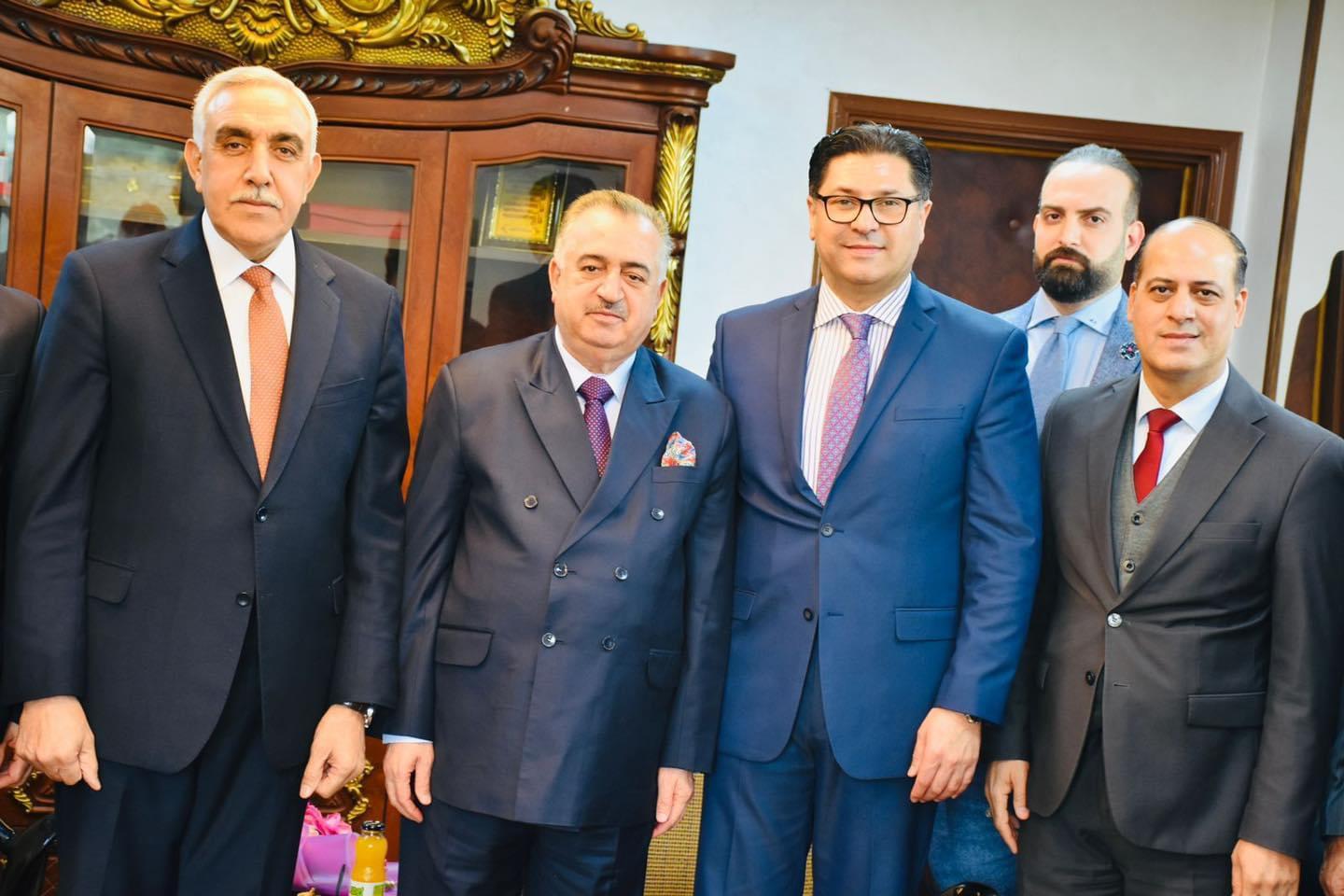 وكيلا وزارة الخارجية يشاركان مكتب التصاريح الأمنية في الوزارة إحتفالهم بعيد الشرطة