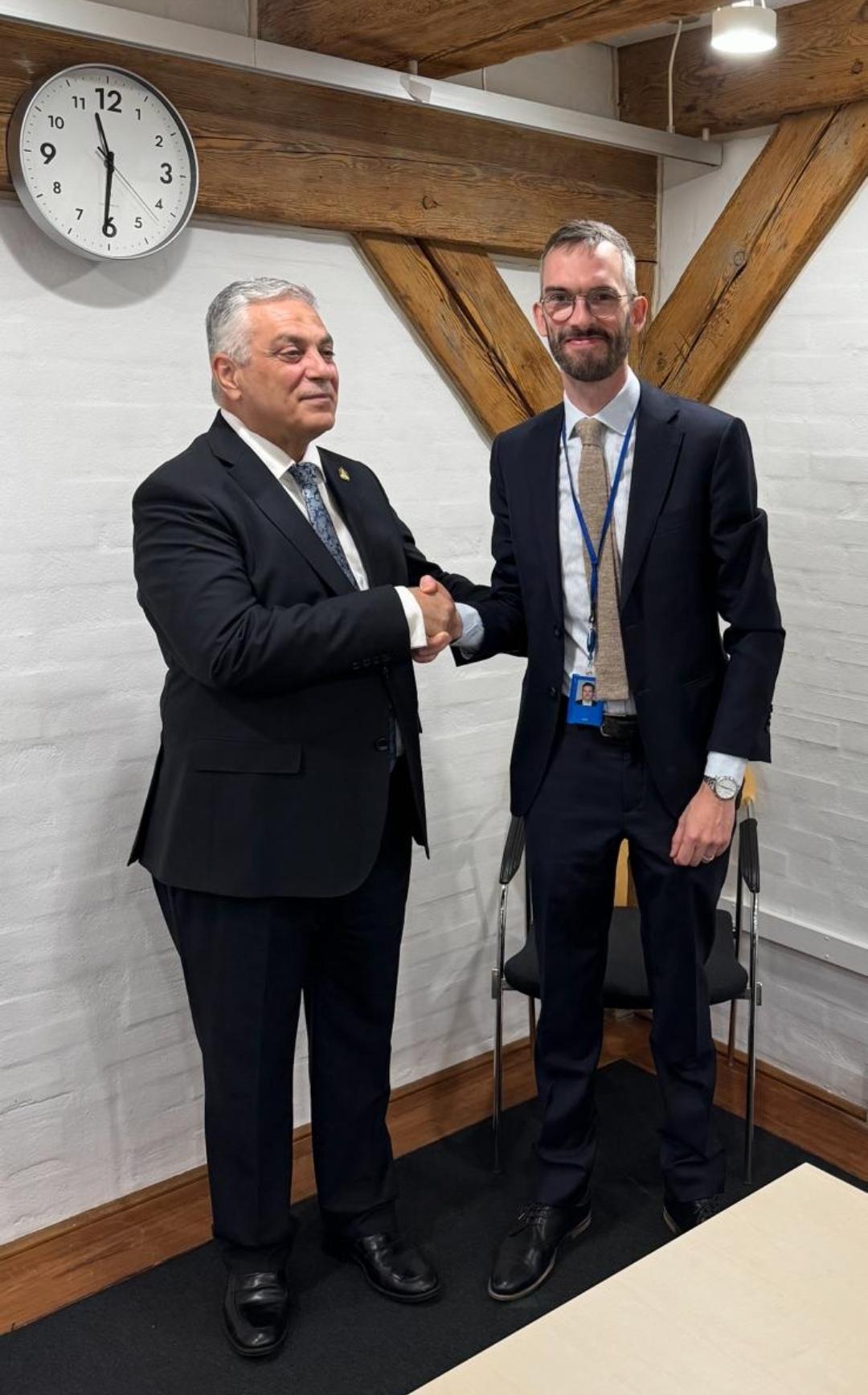 رئيس بعثة العراق في الدنمارك يلتقي السيد ميخائيل كويتا كنج في مقر وزارة الخارجية الدنماركية