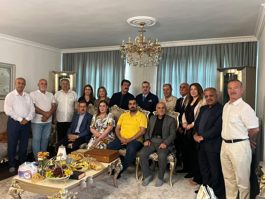 الوكيل البرزنجي يستقبل وفدًا من حركة السلام في السليمانية