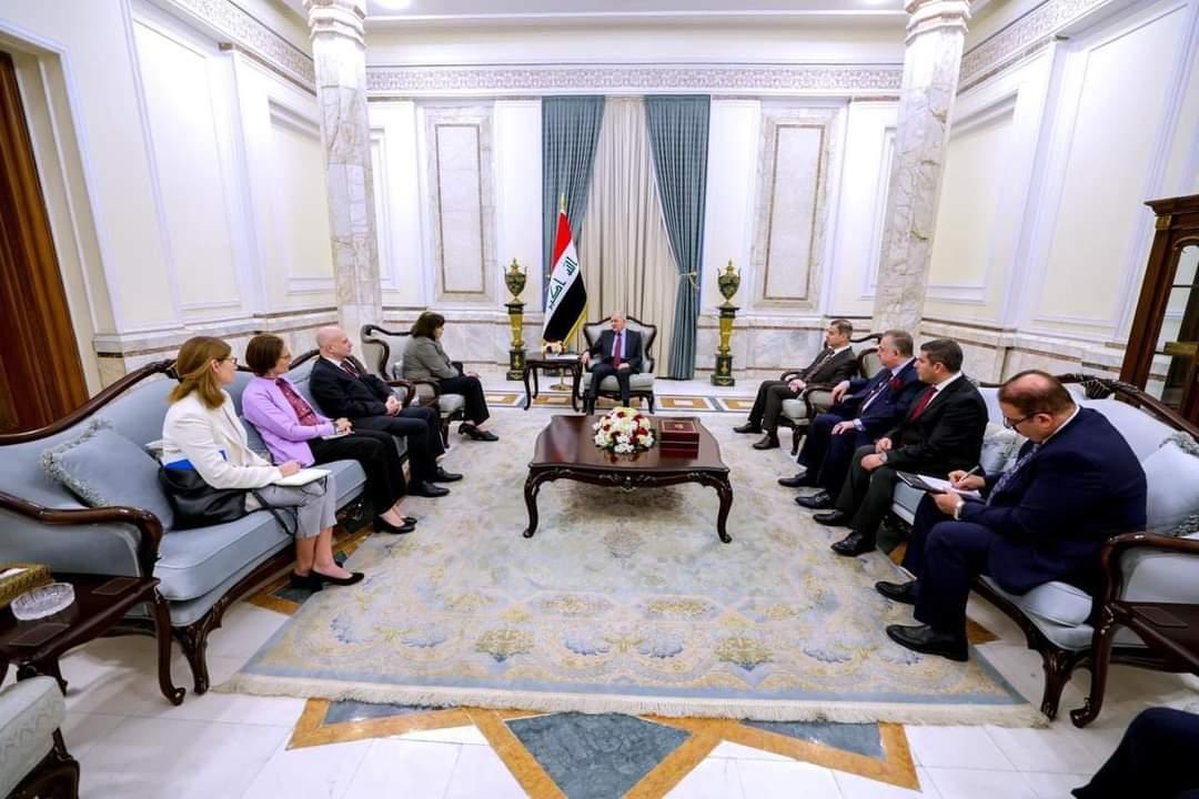 رئيس الجمهورية يستقبل الممثلة الخاصة للأمين العام للأمم المتحدة المعنية بالأطفال والنزاع المسلح