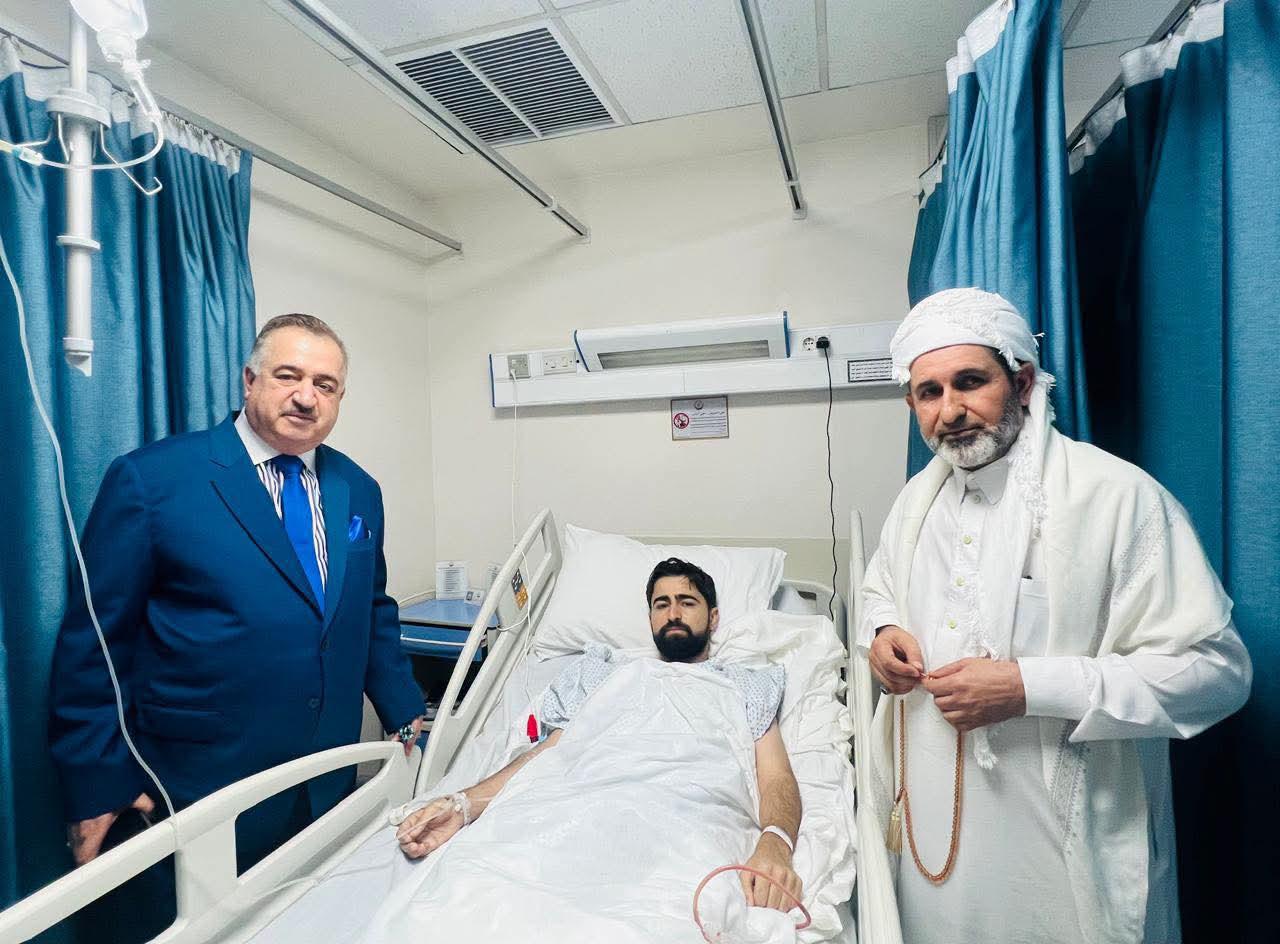 السفير البرزنجي يزور سماحة الشيخ جلال الهركي في المستشفى التخصصي في عمان