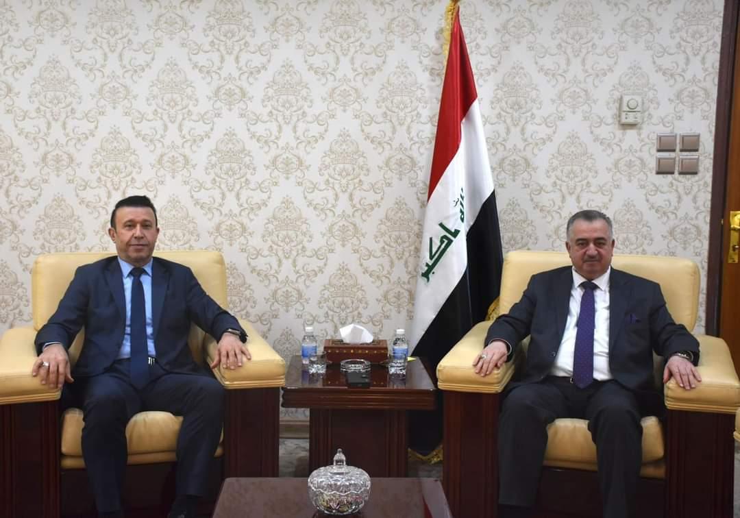 وكيل وزارة الخارجية عمر البرزنجي يستقبل سعادة السفير بكر الجاف في مكتبه