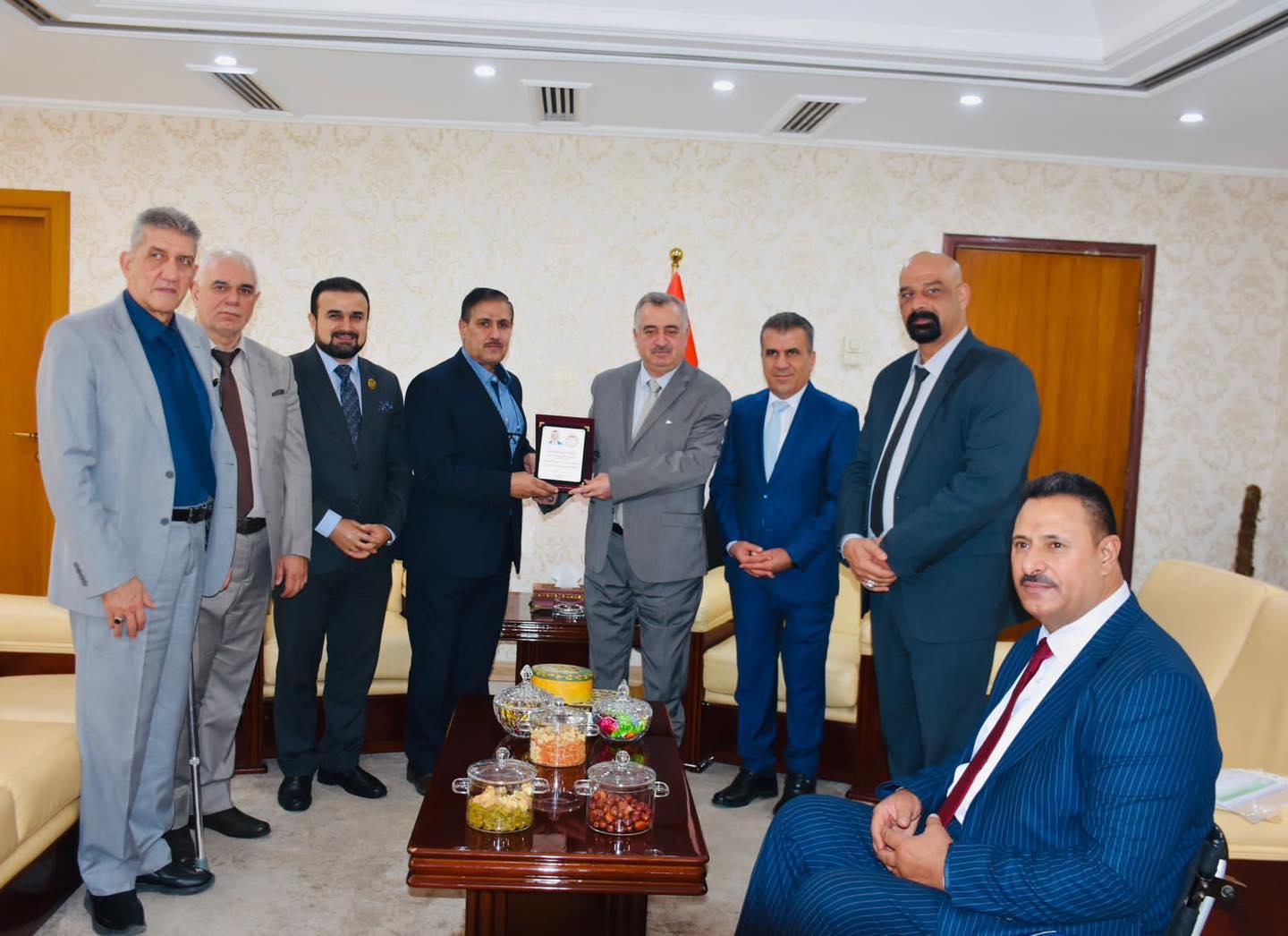 الوكيل البرزنجي يستقبل وفدًا من اللجنة البارالمبية الوطنية العراقية