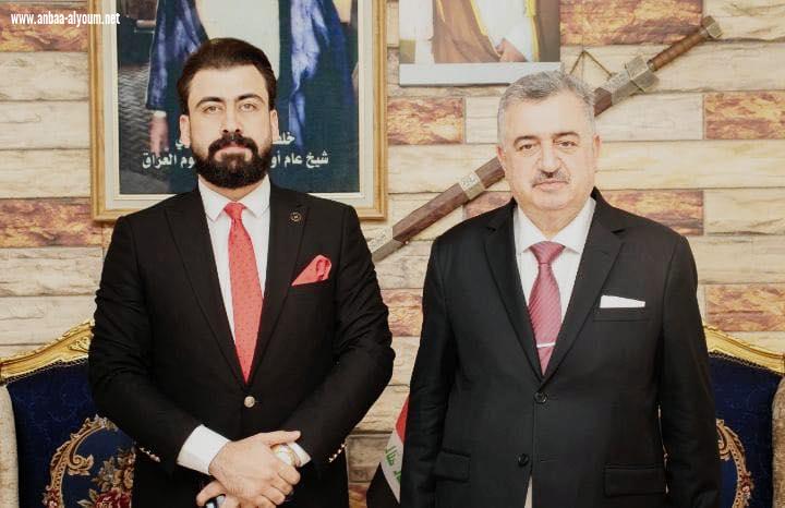 السفير عمر البرزنجي يلبي دعوة عشاء الشيخ عبدالجبار العنزي في بغداد
