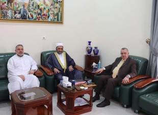 السفير عمر البرزنجي يستقبل في مكتبه سماحة الشيخ الدكتور حسين الشيخ غازي السامرائي
