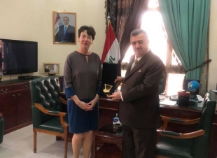 السفير عمر البرزنجي يستقبل سفيرة المملكة الهولندية السيدة فريديريك دي مان