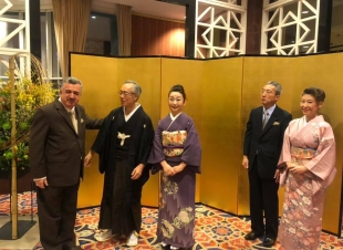 السفير البرزنجي يحضر حفلاً بمناسبة عيد ميلاد الامبراطور الياباني