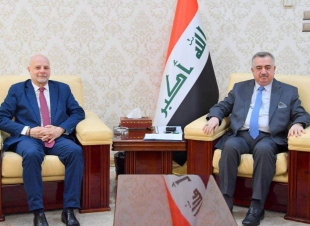 وكيل وزارة الخارجيَّة للشُؤُون مُتعددة الأطراف والشُؤُون القانونيَّة يستقبل نائب الممثل الخاص للأمين العام للأمم المتحدة في العراق