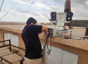 أكثر من 975 كاميرا حرارية وليزرية لمراقبة الشريط الحدودي مع سوريا في الأنبار