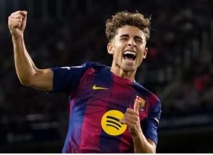 رسميًا.. برشلونة يمدد عقد نجمه فيرمين حتى 2031