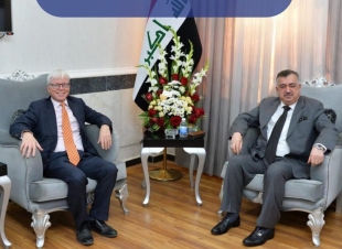 وكيل وزارة الخارجية يستقبل القائم بالأعمال في السفارة البريطانية لدى العراق