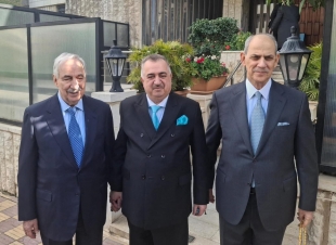 سفير جمهورية العراق لدى المملكة الأردنية الهاشمية يزور آل الخوام الكرام لتبادل التهاني بعيد الفطر المبارك