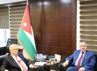 سفير جمهورية العراق لدى المملكة الأردنية الهاشمية يلتقي وزير النقل الأردني