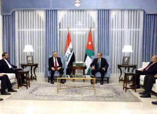 رئيس مجلس النواب يلتقي رئيس الوزراء الأردني، بحضور الوفد النيابي العراقي والسفير البرزنجي