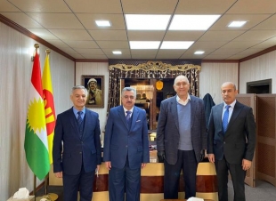 السيد عارف طيفور يستقبل سفير جمهورية العراق في قطر عمر البرزنجي