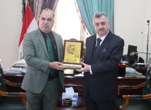 السفير عمر البرزنجي يستقبل وفد منتخب اشبال العراق لكرة القدم برئاسة السيد شيرزاد كريم