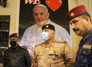قائد عمليات بغداد يطلع على الاستعدادت الخاصة بزيارة البابا بجولة ليلية
